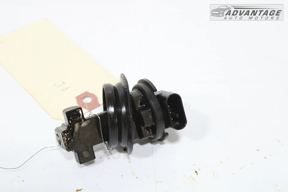 2015-2022 CHRYSLER 300 ENGINE LEFT CAMSHAFT POSITION CONTROL SENSOR 05149141 OEM - Image 3 of 4