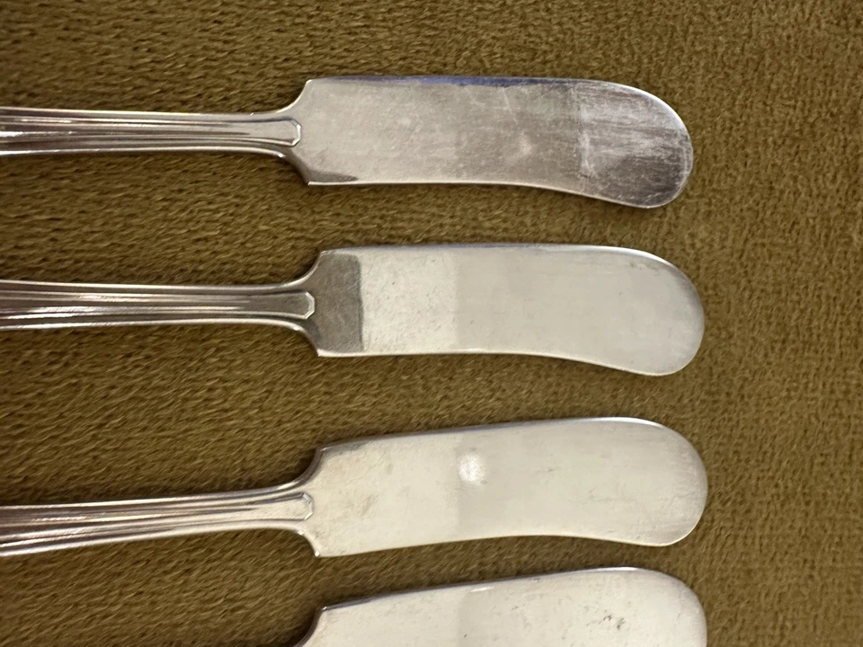 Распределители масла с плоской ручкой International Continental (6) 6 дюймов посеребренные 1914 - Изображение 3 из 4