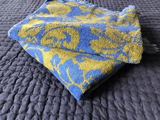 Vtg Stevens Utica Avocado Green & Blue 1960s Sculpted Bath Towels Pair of 2