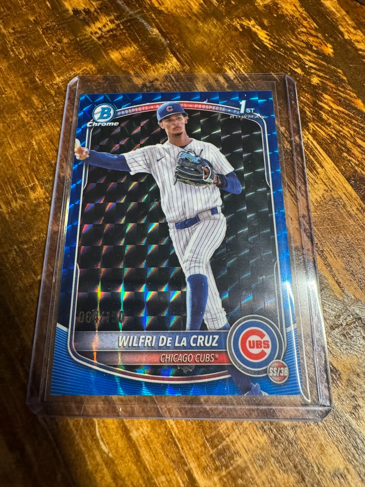 2025 Bowman Chrome WIlfri De La Cruz Cubs 1st Blue /150