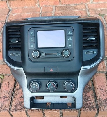 2019-2022 Ram 2500 3500 OEM AM FM Radio & Dash Panel Uconnect VP2_5 HDCC *AS IS