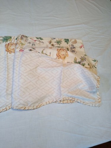 Cenefa festoneada floral beige base de bambú American Living 17" x 74" algodón - Imagen 9 de 11