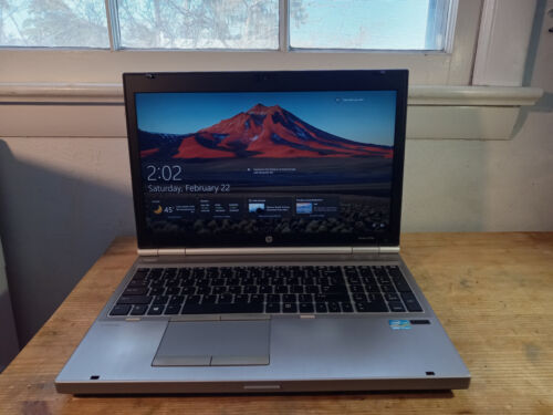 HP Elitebook 8570P, i 7 3740QM 2.7 GHz, 16GB RAM, 512 SDD, Win. 10 PRO ACT.