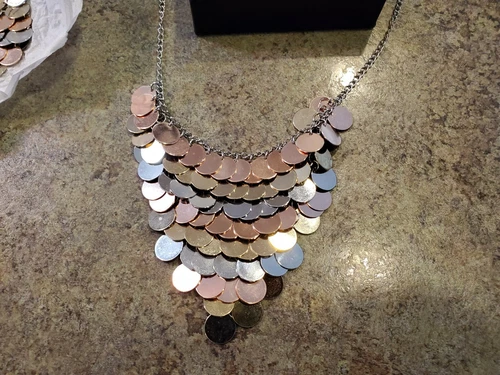 HSN HOT IN HOLLYWOOD Gold Copper Silver Round Medallion Necklace Earrings NOS image 2