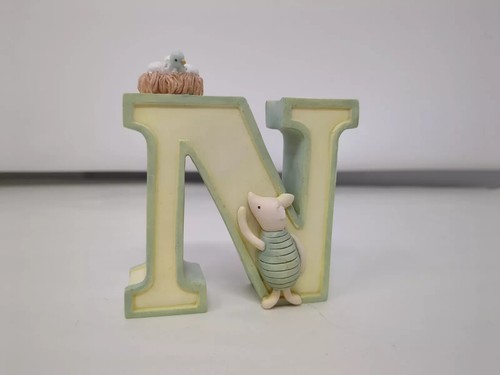 Disney Classic Winnie the Pooh Piglet Alphabet Letter "N" Michel & Co. Chipped - Picture 4 of 4