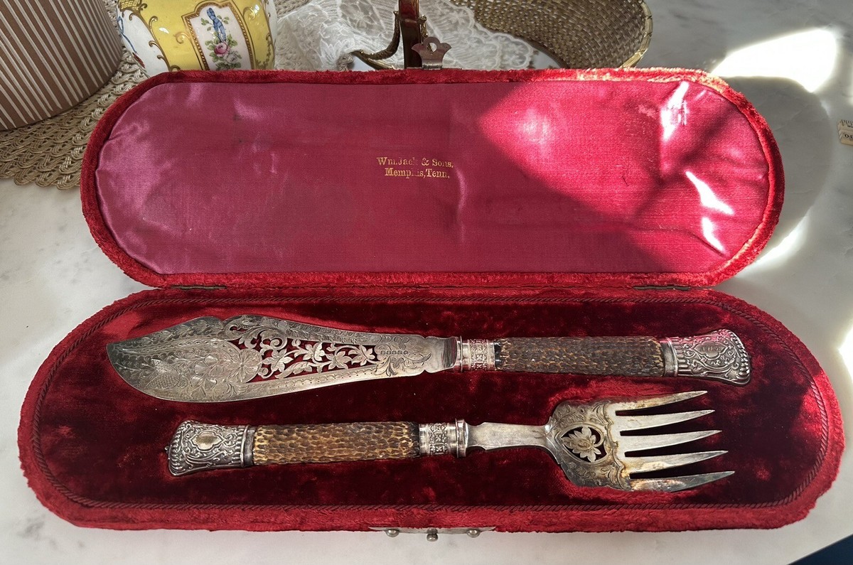 Harrison Bros & Howson Sheffield Antler Handle Fish Knife & Fork W