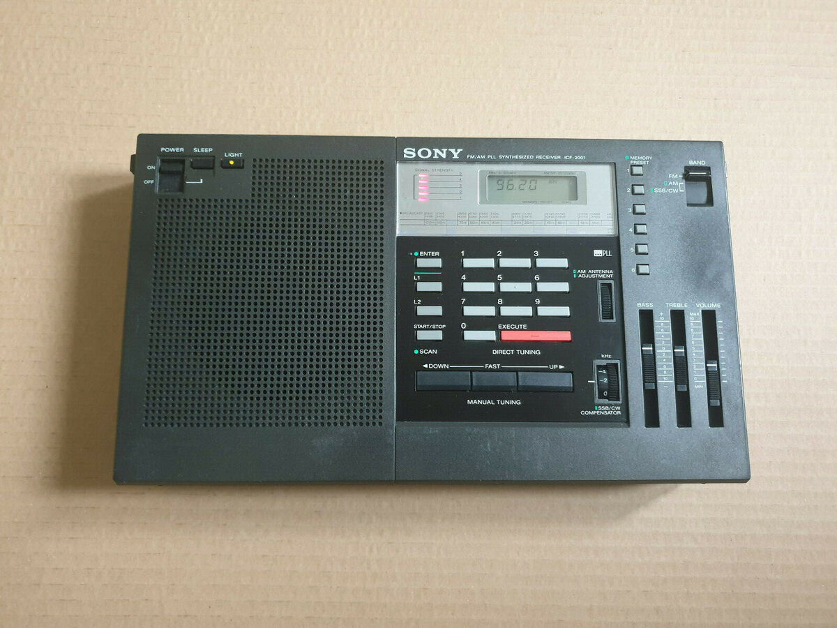 Sony ICF-2001FM Radio JAPAN PLL Synthesized RECEIVER Have Sony ICF-2001FM Radio JAPAN PLL Synthesized RECEIVER Have