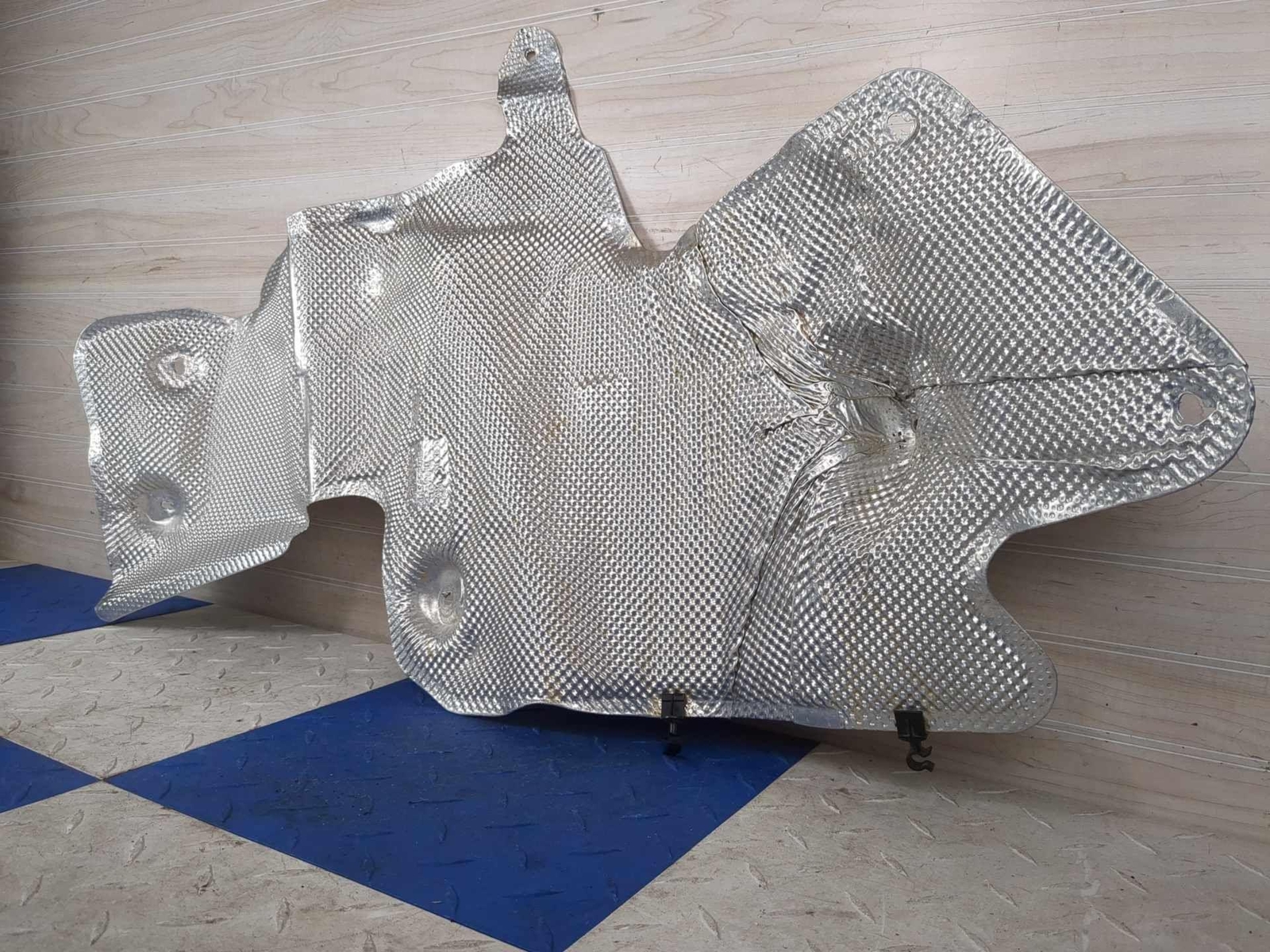 2017-2023 Audi R8 V10 OEM Engine Compartment Heat Shields 4S0825733A 4S0825649C