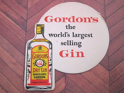 GORDONS DRY GIN VINTAGE RETRO BEERMAT