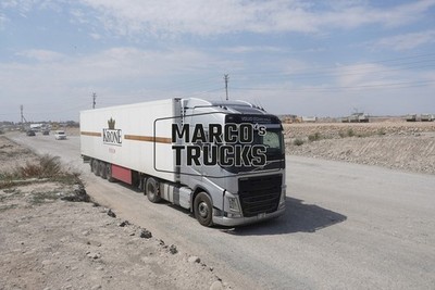 LKW Foto Volvo FH16 Kofferauflieger Kirgisistan silver OCEAN RACE KRONE F #w3bk
