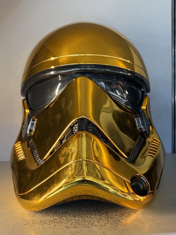 Star Wars Commander Pyre Voice Changer Helmet NEW