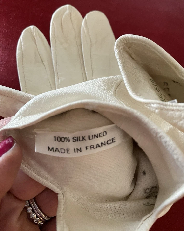 Guantes festoneados vintage franceses Nicoll Maison marfil blanco piel fina para niños Foto 2 de 4