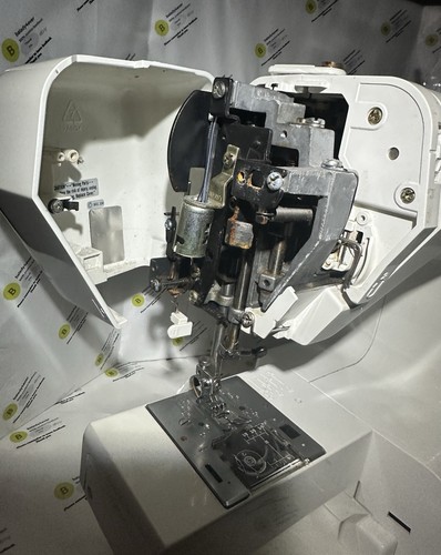 Macchina da cucire Janome One-Step modello 659 (prezzo consigliato $529) testata e ben funzionante - Foto 5 di 22