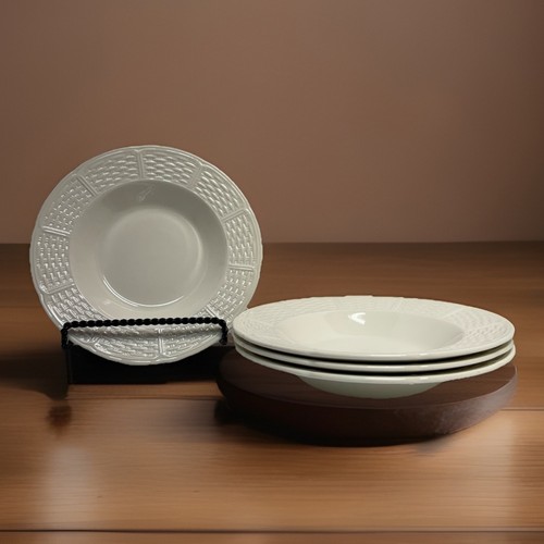 4er Set Weidengeflecht Rand 8 Zoll Suppenschüsseln Wedgwood Hergestellt in England EUC - Bild 1 von 7