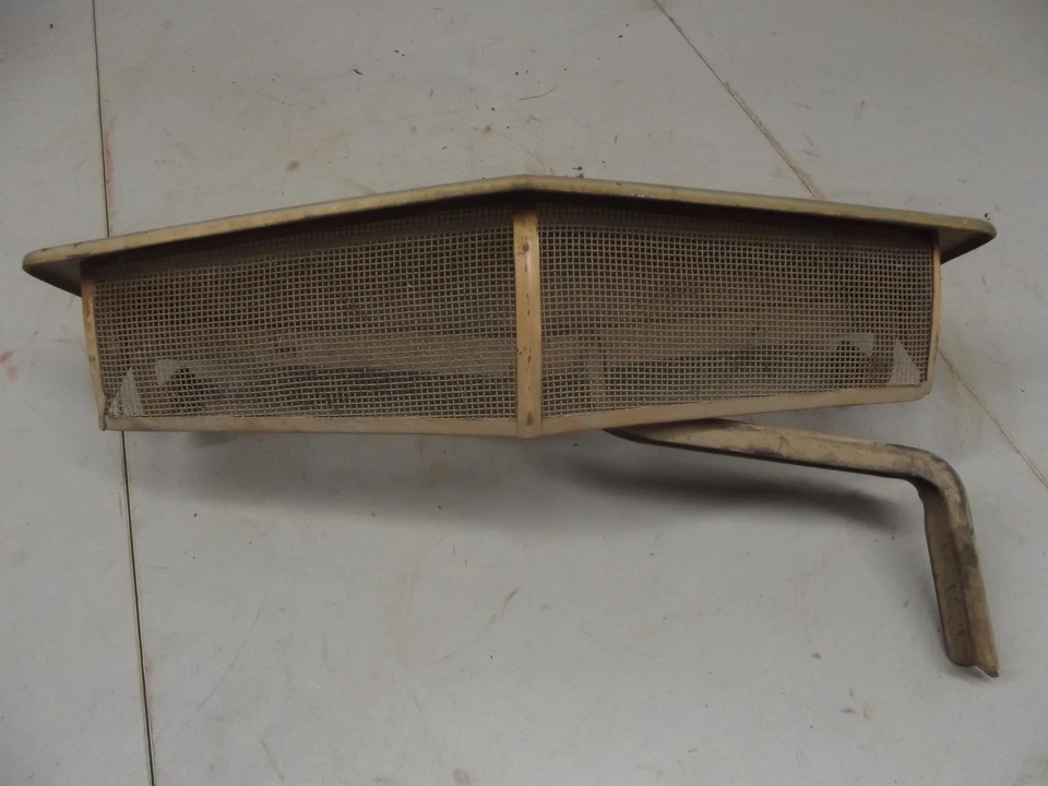 1947  1953 Chevrolet Truck Cowl Vent 1948 1949 1950 1951 1952 chevy 3100 pickup - Image 2 of 4