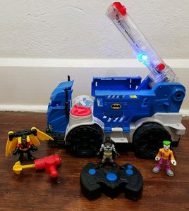 batman mobile command center