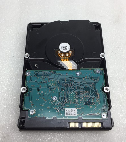 Hitachi HUA5C3020ALA640 2TB 3.5" SATA 3 Desktop Hard Disk Drive HDD - Picture 4 of 5