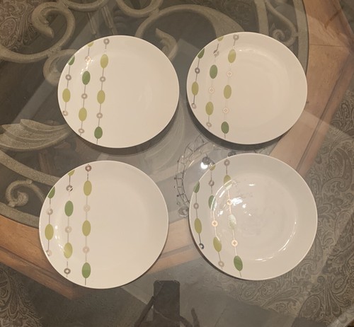 Pier One Juego de 4 Platos de Ensalada Cuentas Guirnalda Postre Aperitivo / Verde y Plata - Imagen 3 de 7