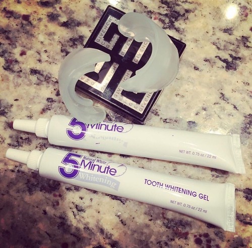 Natural White 5 Minute Tooth Whitening System - Lot of 5 - Picture 2 of 10