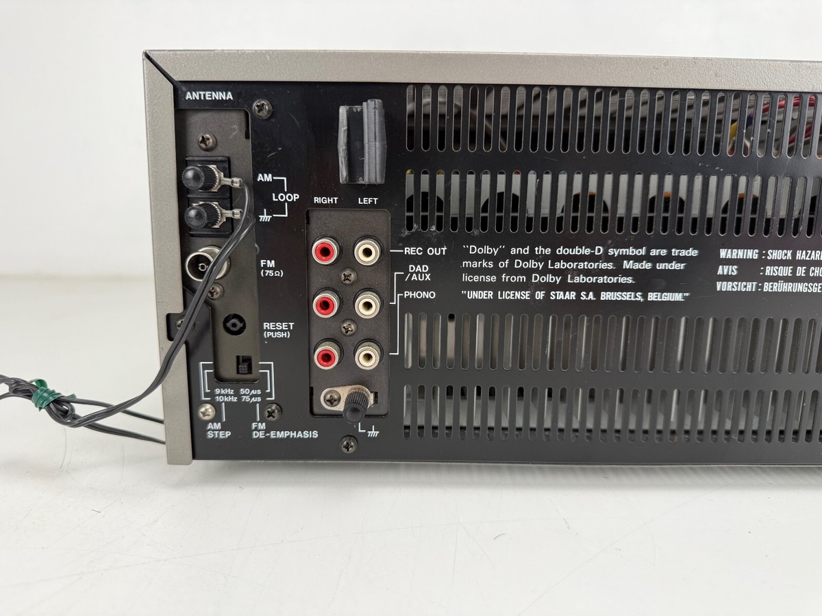 Akai Model FD-3 Hifi Composite System - Amplifier/Tuner/Cassette