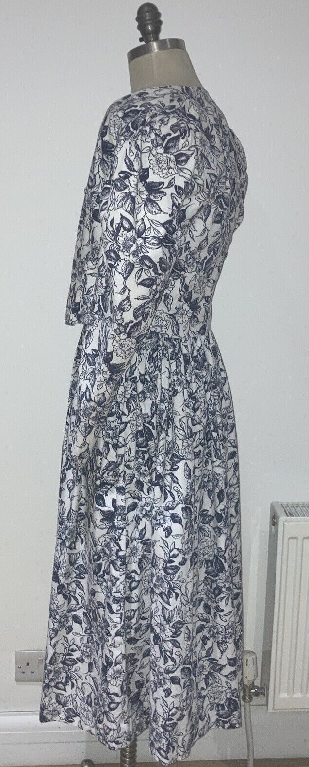 Laura Ashley 1980s Ink Blue/WhiteFloral Dress & Jacket, 17.5" armpit to armpit  5