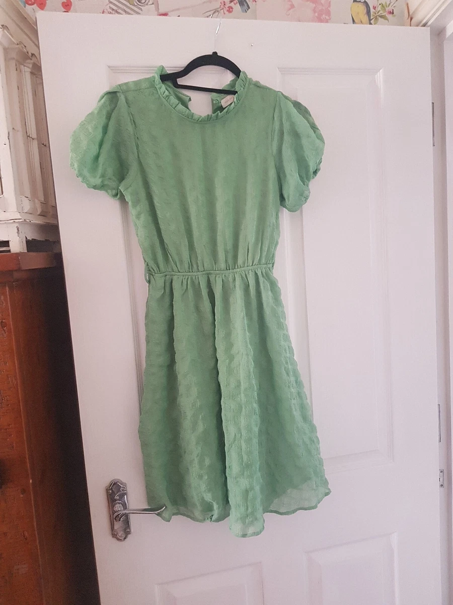 Monteau top green dress