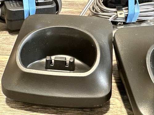 2 Panasonic PNLC1077 YA Cordless Phone Extension Handset Charger Bases - Zdjęcie 2 z 15