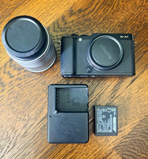 Imagen de Fujifilm X-A1 16.3MP Mirrorless Black Wi-Fi w/ XC 16-50mm f/3.5 Lens