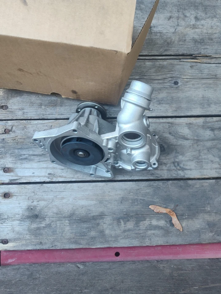 BMW X3 Z4 X5 Compatible Electric Engine Water Pump - Image 3 of 4