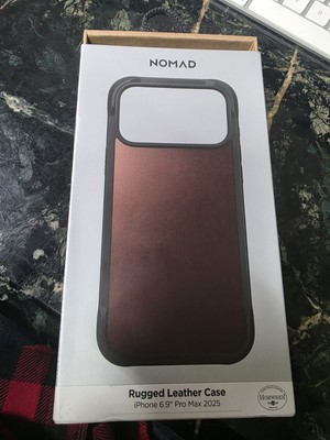 Nomad Rugged Leather Case, iPhone 17 Pro, Horween Brown