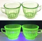 Vintage Federal Glass Uranium Green Footed Tea Cups Mugs Set of 2