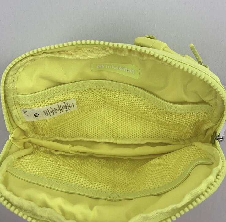NWT💛LULULEMON💛1L EVERYWHERE BELT BAG💛ELECTRIC LEMON💛SOLD OUT💛AUTHENTIC💛 image 3