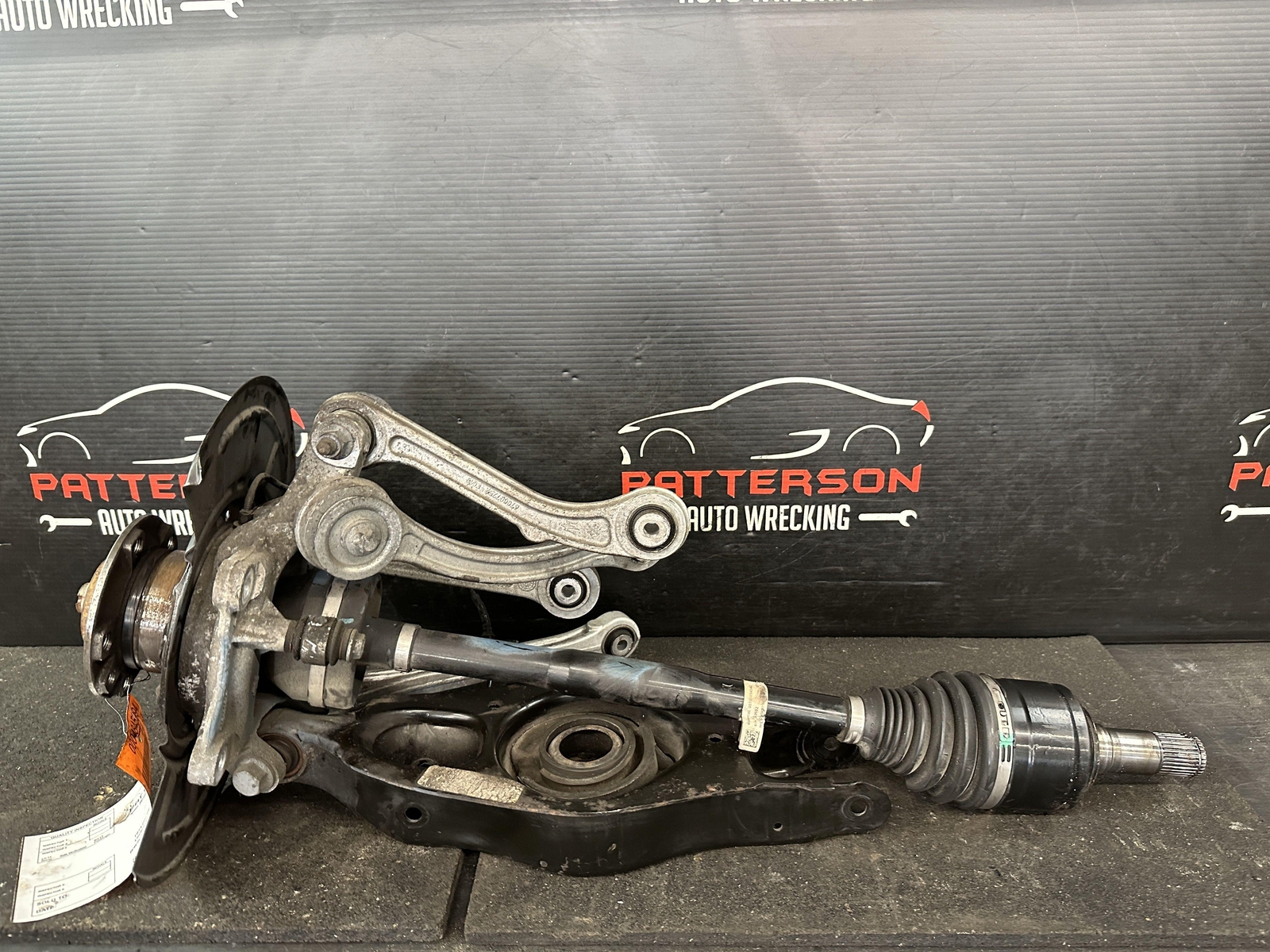 14-17 MASERATI GHIBLI REAR DRIVER LEFT KNEE SPINDLE KNUCKLE AXLE STUB HUB