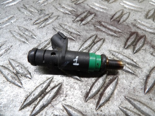 Audi A6 C5 Einspritzdüse 06C133551 Bj.2002 (1)