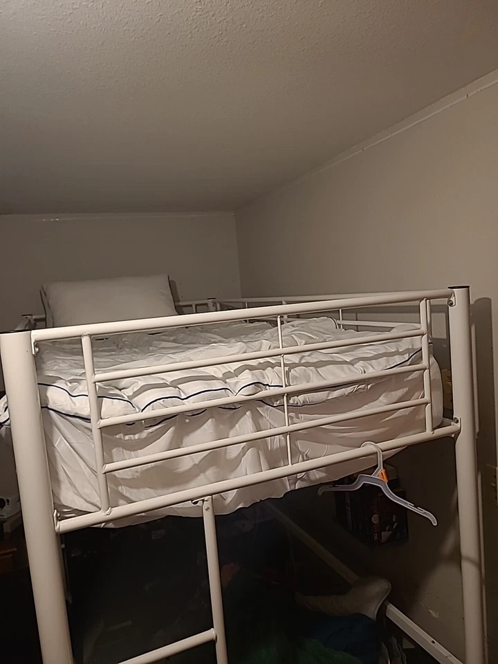 Marco de cama doble metal loft blanco Foto 3 de 4