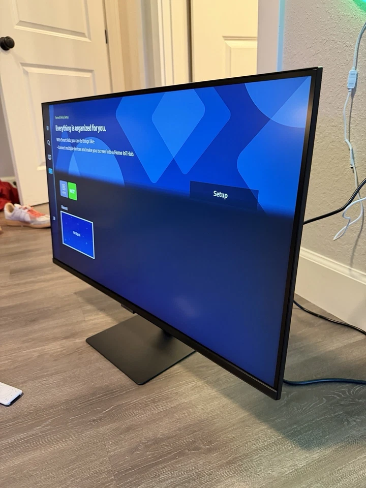 Monitor inteligente Samsung 32 pulgadas 4K UHD Foto 2 de 4