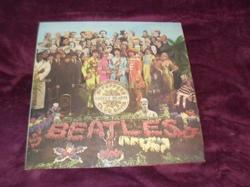 Parlophone PMC 7027  The Beatles Sgt. Pepper's Lonely Hearts Club Band