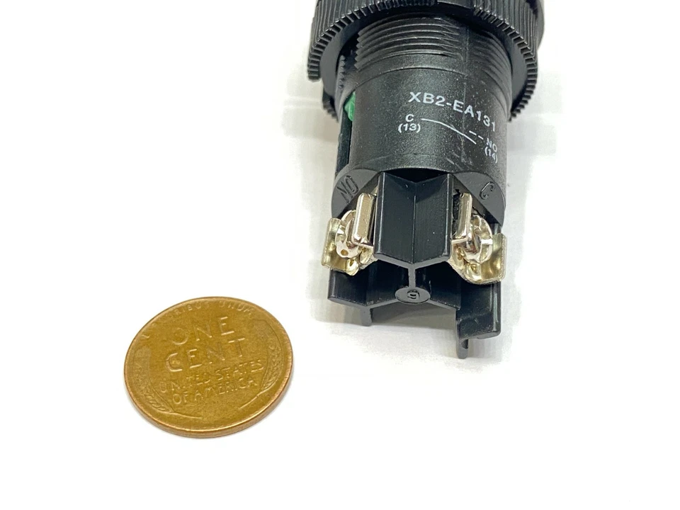 Green Push Button Switch NO 22mm CNC round LA38-11 XB2-EA142  Momentary A11 - Image 2 of 2