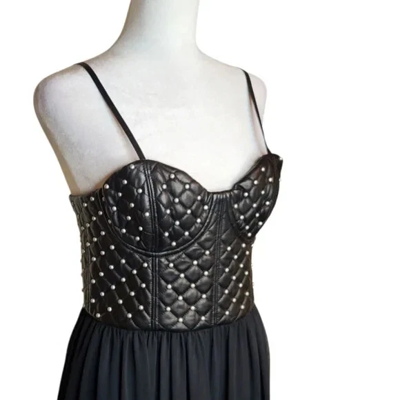 Vestido negro corsé con tachuelas de cuero Alice + Olivia Lambs talla 4 Foto 4 de 4