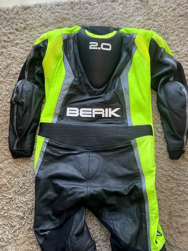 BERIK 2.0 Mens One Piece Race Leather Motorcycle Suit UK 42"/43" Chest (B13#B) - Picture 21 of 24