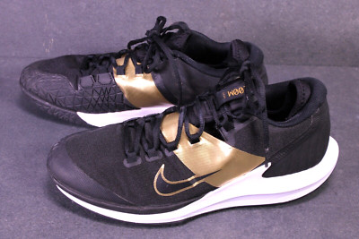 Nike Sneaker Court Air Zoom Zero HC Herren Sportschuhe Gr. 44 schwarz gold BS197