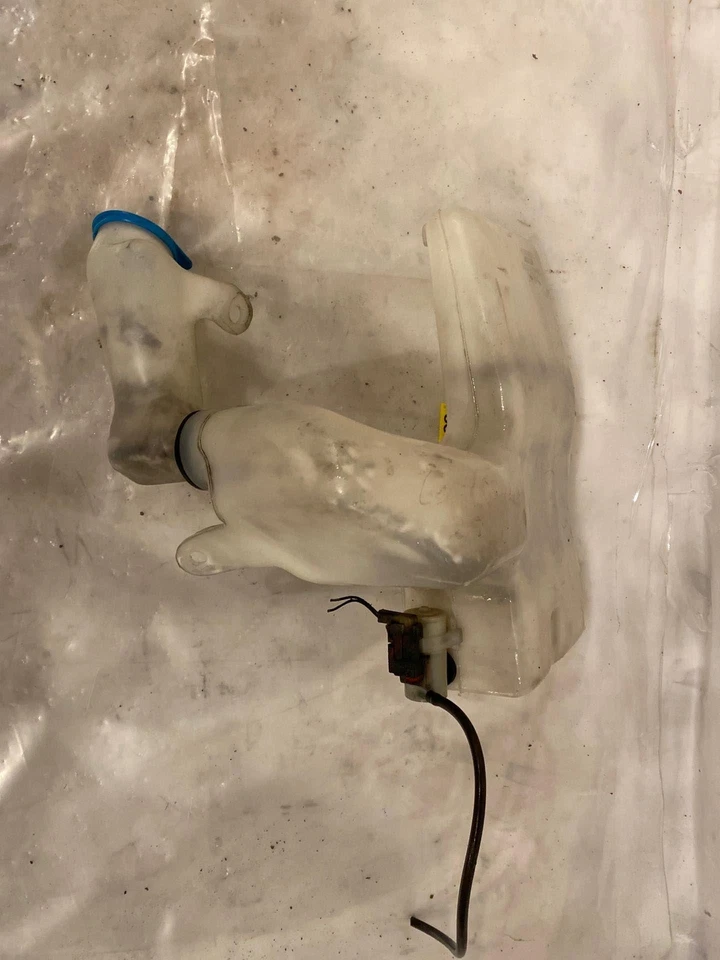 ACURA RL 1996-1998 sedán limpiaparabrisas lavadora líquido depósito de agua botella Foto 3 de 4