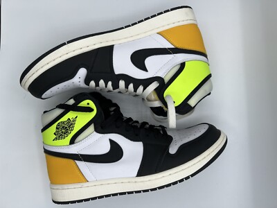 Nike Jordan Retro High OG Volt Pre-owned Men's Size