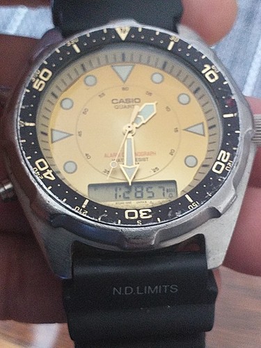 Casio AMW 320D Alarm Chronograph Diver style Men's Watch - 第 1/11 張圖片