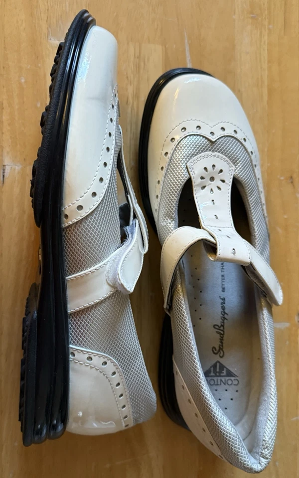 Botines de golf Sandbaggers Riley blancos/estaño correa en T zapatos de cierre fácil para mujer talla 9” Foto 4 de 4