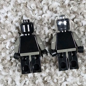 Silver Droid x2 6977 6905 6969 2965 Insectoids Space LEGO Minifigure Figure