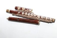 Wooden English flute