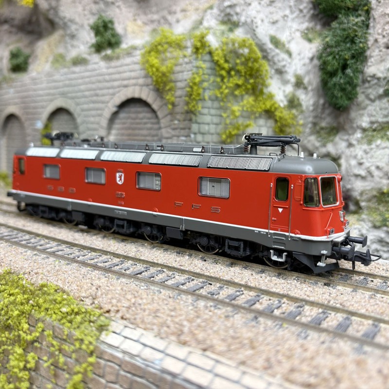 Locomotive Re 6/6 11673 SBB CFF ROCO 7500105 Interface PluX22 HO