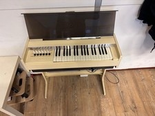 Magnus Electric Chord Organ 25 Keys Chord Buttons Beige Black