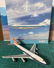 KLM Boeing 747-200 Phoenix Model 1:400 Reg: PH-BUG Viasa / KLM Delivery - Split